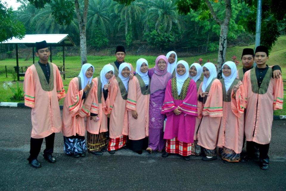 form scholarship application undergraduate for Photos  Hijab Muslim  girls With Real LearningAll