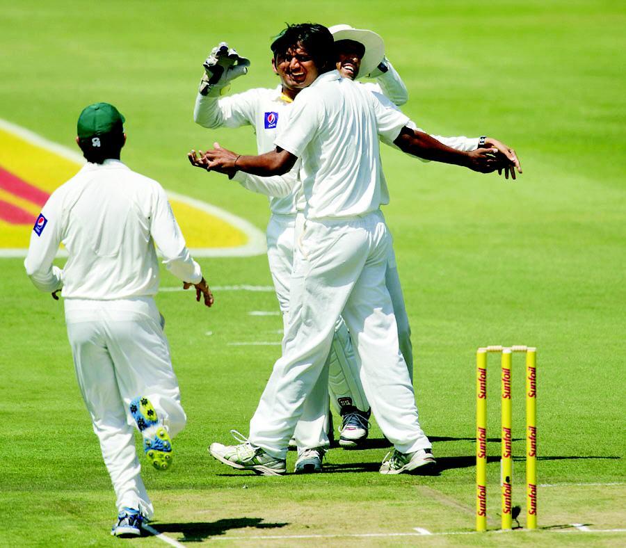 Rahat Ali Take Wicket