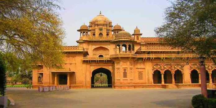 Aitchison-College-Lahore